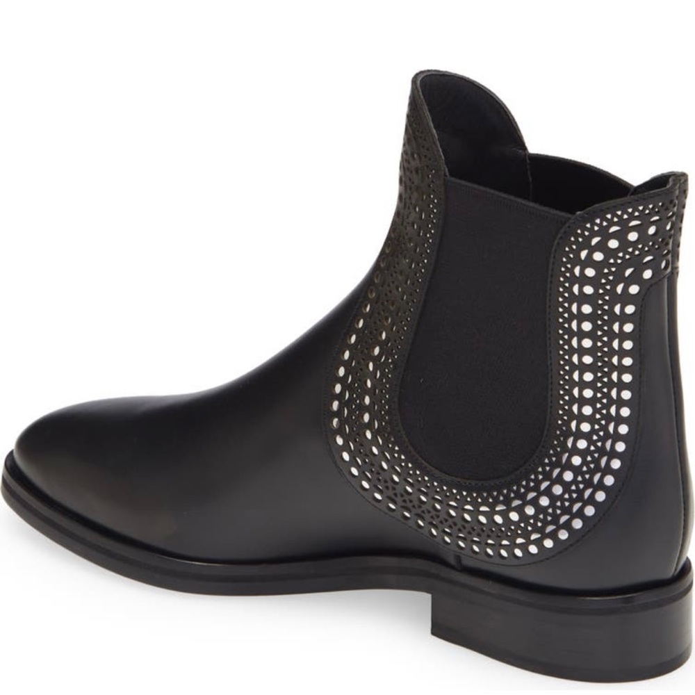 Alaia cutout trim chelsea boot - Picture 4 of 11